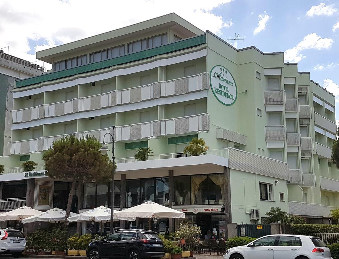 Hotel Residence Adriana Cesenatico Exterior photo